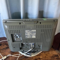 🉐①テレビ　26型　リモコン無しの画像
