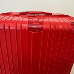 スーツケース　レッド　若干の使用感有りの画像