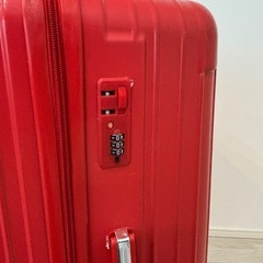 スーツケース　レッド　若干の使用感有りの画像