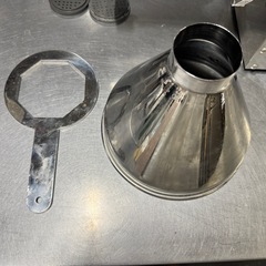 (美品)業務用そば製麺機　十割蕎麦製麺機の画像