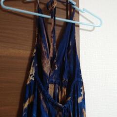 青と茶色のタイダイ柄ロングワンピースの画像