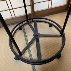 円型 ハンガーラックの画像