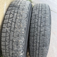アルトバン軽貨物タイヤ&ホイール4本セット！中古スタッドレスタイヤ付き。145/80R13スズキ軽自動車軽トラック等の画像