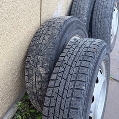 アルトバン軽貨物タイヤ&ホイール4本セット！中古スタッドレスタイヤ付き。145/80R13スズキ軽自動車軽トラック等の画像