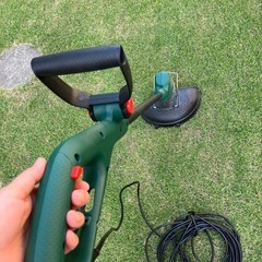 電動草刈り機の画像