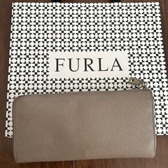 FURLA長財布
の画像