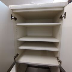 リユースのサカイ浦和店【F023】スリム 食器棚 パウモナ シルバー   キッチン収納 キッチンカウンター レンジ台 浦和区 浦和駅 太田窪の画像