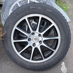 スタッドレスタイヤ 4本セット【YOKOHAMA iceGUARD iG60／215/60R17／アルミホイール付】の画像