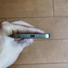 iPhone15 pro 258GB ナチュラルチタニウム　SIMフリーの画像