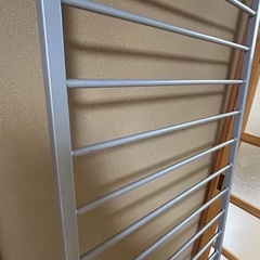 突っ張り収納？の画像