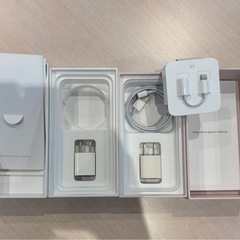 Apple iPhone Ⅹ  とApple iPhone 8  空箱 の画像