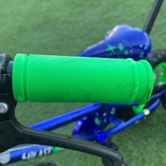 自転車　12インチ　幼児用　トイザらス　の画像