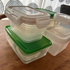保存容器　タッパーセットの画像