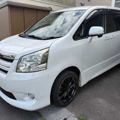 70ノアsi 四駆　車検1年弱　即乗り可能の画像