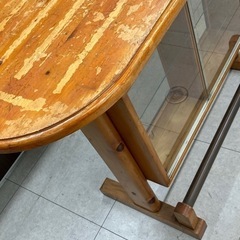 レトロカウンターテーブルの画像
