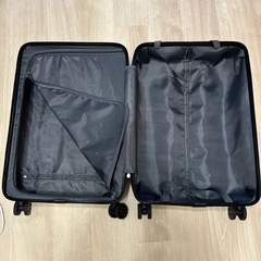 キャリーケース　Mサイズ
の画像