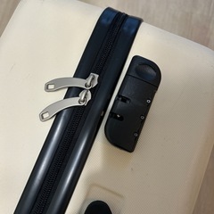 キャリーケース　Mサイズ
の画像