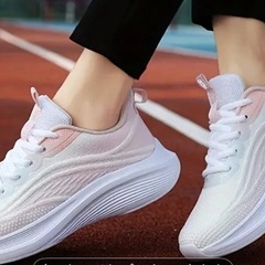 🉐21.5cmのレディーススニーカー❣️の画像