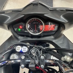 【自賠R11/1/25迄】 SUZUKI GSR250F 7725km 大型ボックス/LEDヘッド/フォグの画像