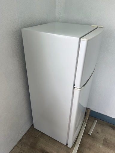 一人暮らし用冷蔵庫動作確認済ホワイト (モグ) 西川口のキッチン