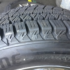 CX-5等 225/65R17 アルミホイール付スタッドレスタイヤ 4本セットの画像