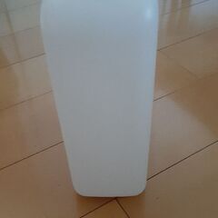 4リットル　ポリタンク　蛇腹ノズル付きの画像