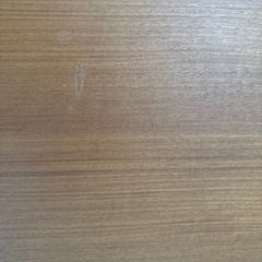 木目がきれいなローテーブルの画像