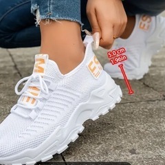 🉐23cmのレディーススニーカー❣️の画像
