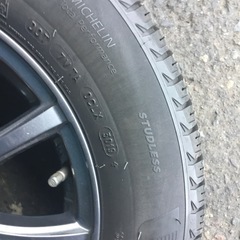 VELVA 195/65R15 アルミホイール付スタッドレスタイヤ 4本セットの画像