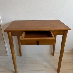 【8月3日で終了】引き出し付　デスク・机の画像