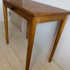 【8月3日で終了】引き出し付　デスク・机の画像