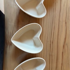 食器　お皿の画像