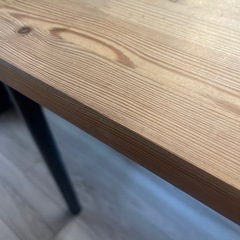 木テーブルの画像