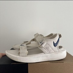 NIKEレディースサンダル　ビスタの画像