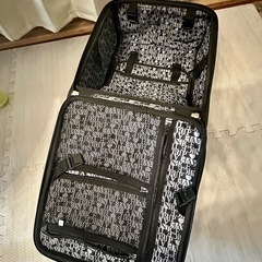 キャリーケース
の画像