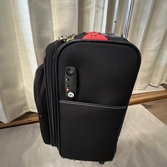 キャリーケース
の画像