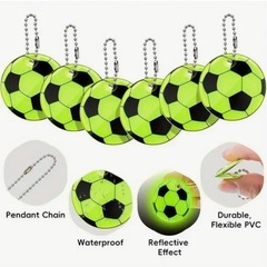10個サッカーボールキーホルダー蛍光の画像