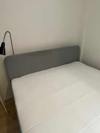 ?【IKEA】ダブルベッド（140×200cm）フレーム＋マットレスセット｜元値47,980円