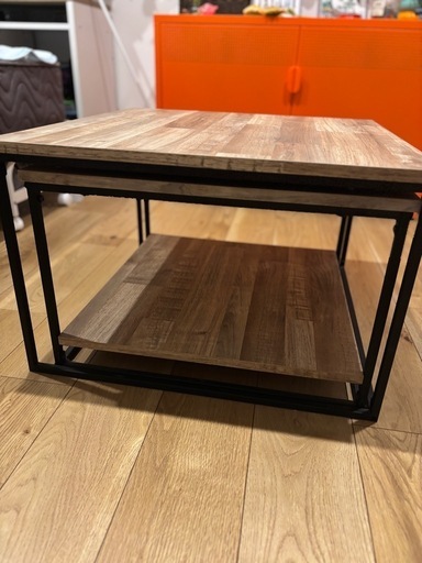 LOWYA（ロウヤ）
テーブル