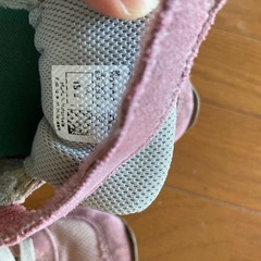 18.5センチ、ニューバランススニーカーの画像