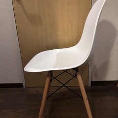 【お渡し決定】椅子　白色の画像