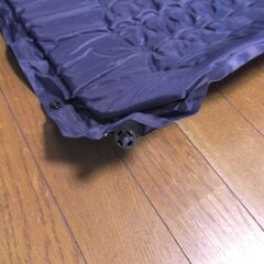 アウトドア寝具　シュラフと自動拡張式エアマット各２個セットの画像