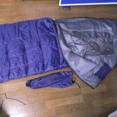 アウトドア寝具　シュラフと自動拡張式エアマット各２個セットの画像
