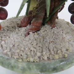 置物 廣州工芸品 GUANGZHOU 石細工 天然石 葡萄 桃 盆栽 植木 台座付き 幅33cm×奥行18cm×高さ55cm の画像