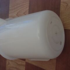 プラスチック ビーカー NIKKO 取っ手付き 計量カップ （２L）お譲りします。＊石川県＊美川より＊期間限定の画像