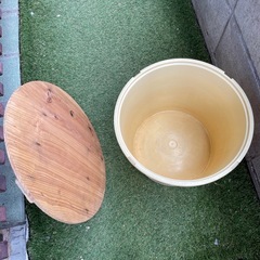 容器ともろ蓋　セットの画像