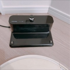 TOSHIBA   ロボットクリーナー(ロボット掃除機)の画像