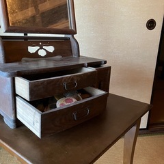 レトロ　古い　鏡台の画像