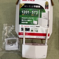 BUFFALO無線LAN親機WXR-2533DHP2、Wi-F i中継機WEX-1800AX4EAの画像
