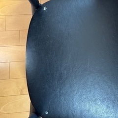 中古ダイニングテーブルの画像